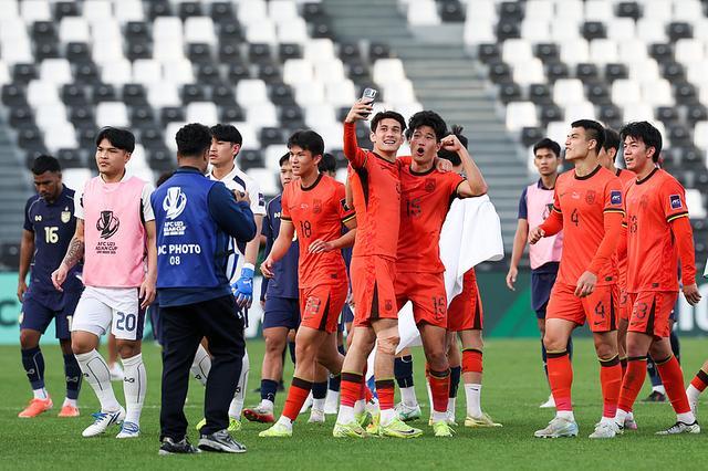 必赢app-前瞻｜U23国足轻装上阵 淘汰赛期待惊喜